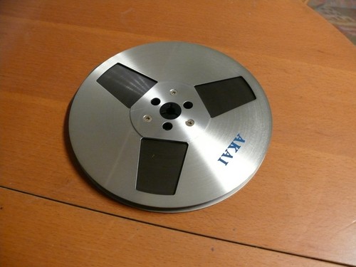 Akai metall tonbandspule - 18,
