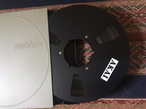 Akai aluspule mit bandmaterial - mit,